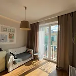 W Centrum Warszawy Ulica Chmielna - 500m Od Dworca Centralnego - By Good Sleeping 华沙