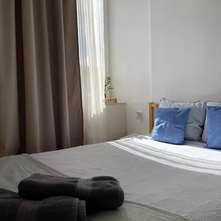 W Centrum Warszawy Ulica Chmielna - 500m Od Dworca Centralnego - By Good Sleeping * Varšava