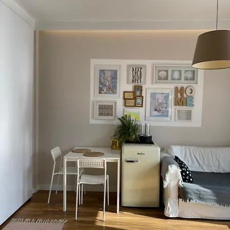 W Centrum Warszawy Ulica Chmielna - 500m Od Dworca Centralnego - By Good Sleeping Appartement Warschau