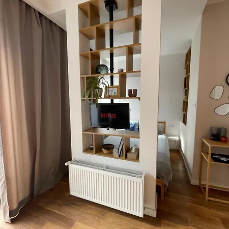 W Centrum Warszawy Ulica Chmielna - 500m Od Dworca Centralnego - By Good Sleeping Varšava