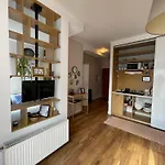 W Centrum Warszawy Ulica Chmielna - 500m Od Dworca Centralnego - By Good Sleeping Apartamento